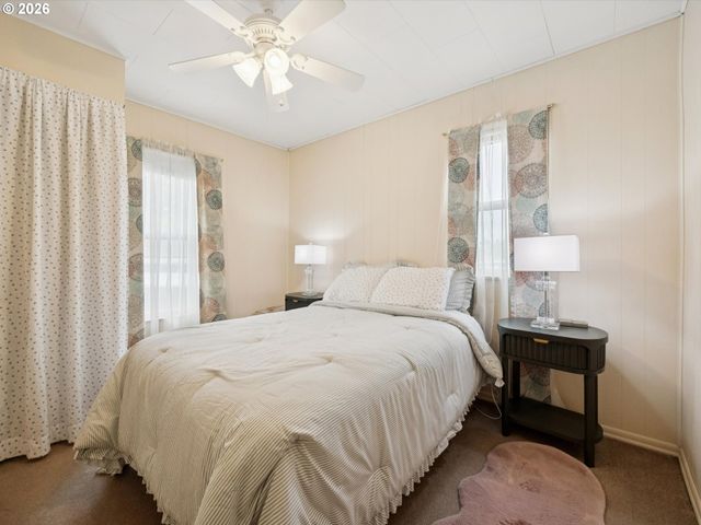 555 Se CEDAR St, Hillsboro, OR 97123