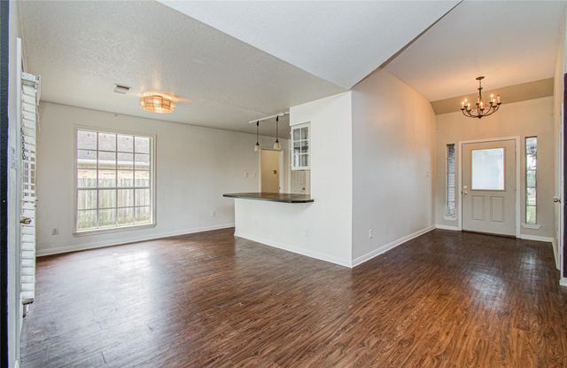 231 Cool Cove, Montgomery, TX 77356