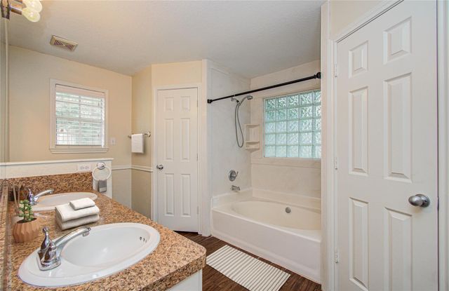 231 Cool Cove, Montgomery, TX 77356