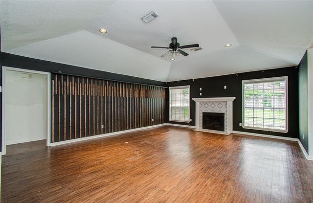 231 Cool Cove, Montgomery, TX 77356