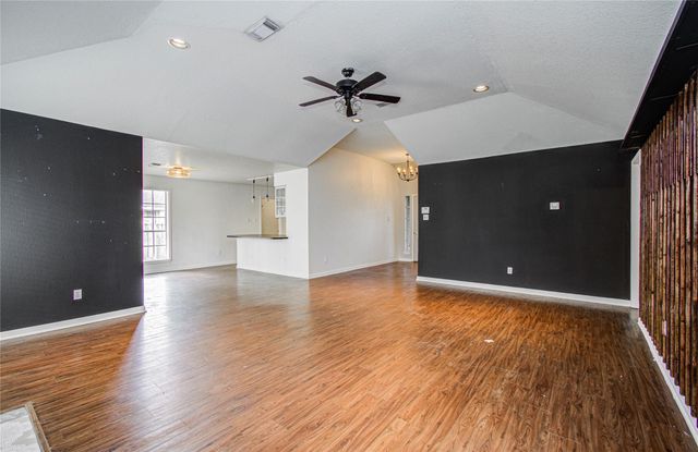 231 Cool Cove, Montgomery, TX 77356