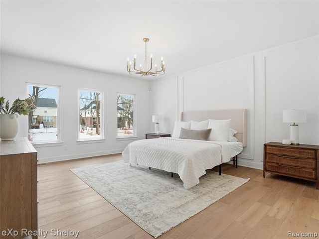 1055 E Avon Road, Rochester Hills, MI 48307