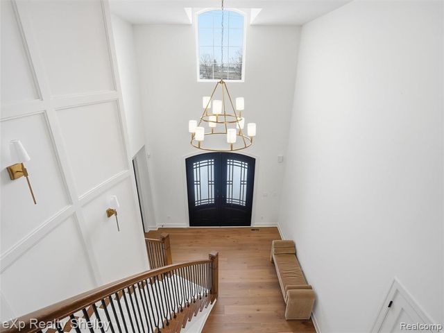 1055 E Avon Road, Rochester Hills, MI 48307