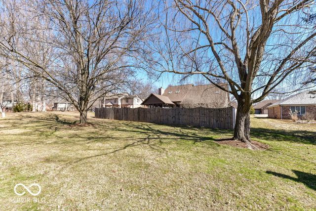 636 Hamlet Drive, Avon, IN 46123