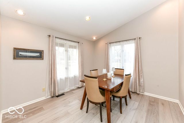 636 Hamlet Drive, Avon, IN 46123