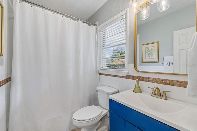 2914 N WOODROW AVENUE, Tampa, FL 33602