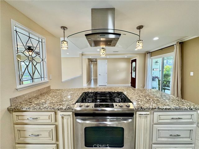 18572 Avolinda, Yorba Linda, CA 92886