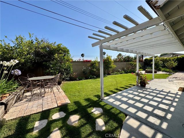 18572 Avolinda, Yorba Linda, CA 92886