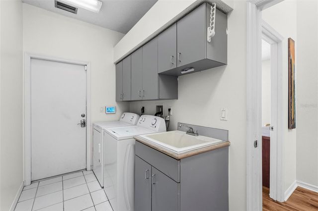 4531 LAS BRISAS LANE, Sarasota, FL 34238