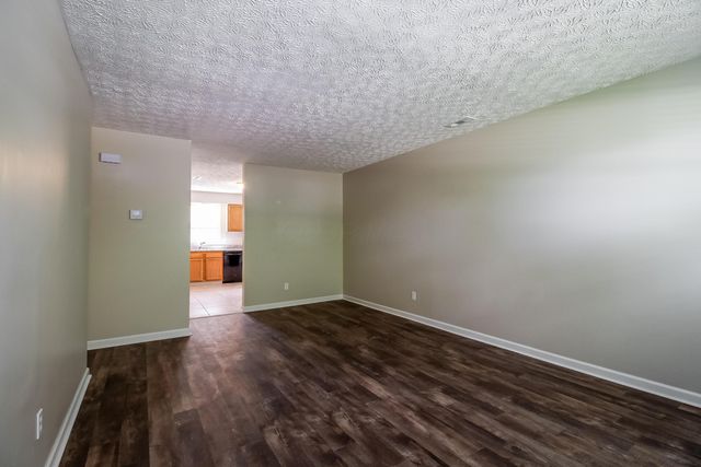 2495 Willow View Court, Grove City, OH 43123