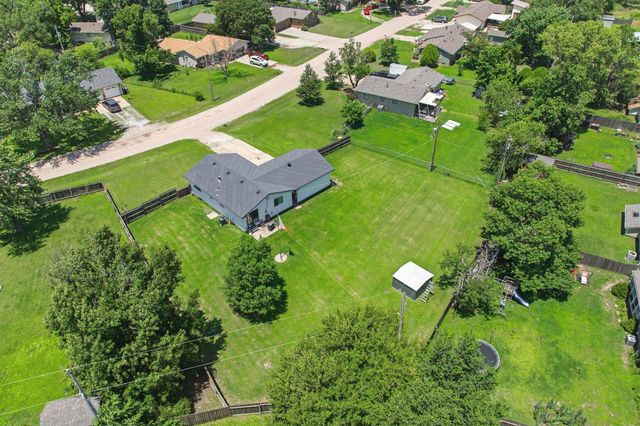 5328 S Oak Ave, Wichita, KS 67217
