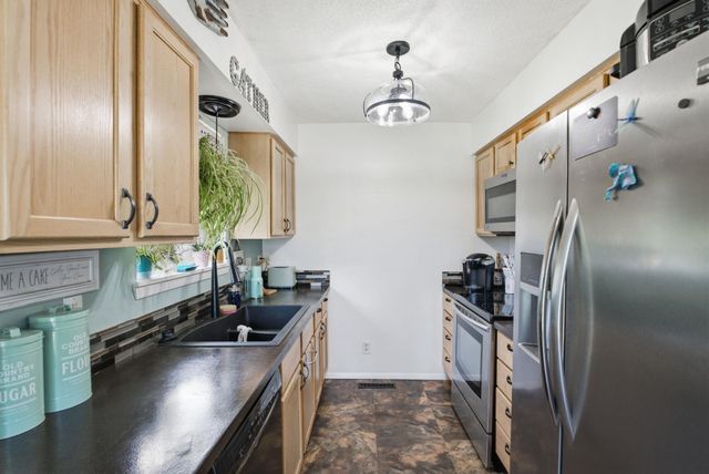 5328 S Oak Ave, Wichita, KS 67217