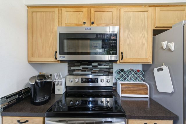 5328 S Oak Ave, Wichita, KS 67217