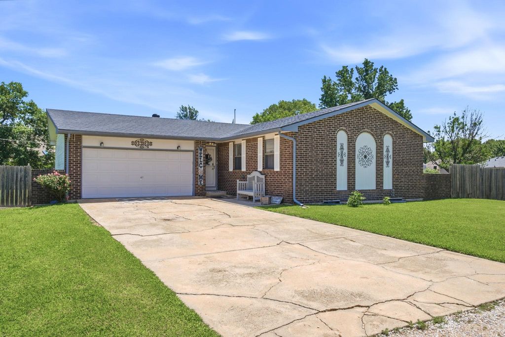 5328 S Oak Ave, Wichita, KS 67217