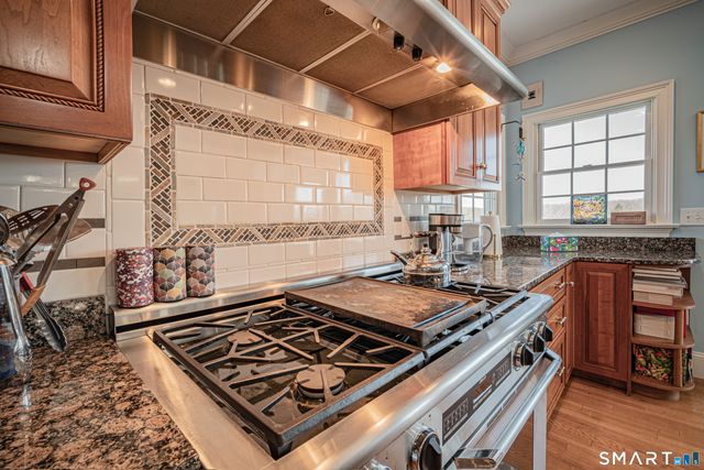 109 Long Meadow Hill Road, Brookfield, CT 06804