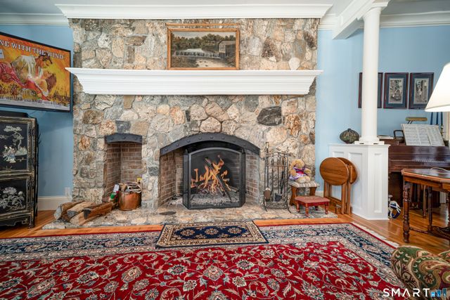 109 Long Meadow Hill Road, Brookfield, CT 06804