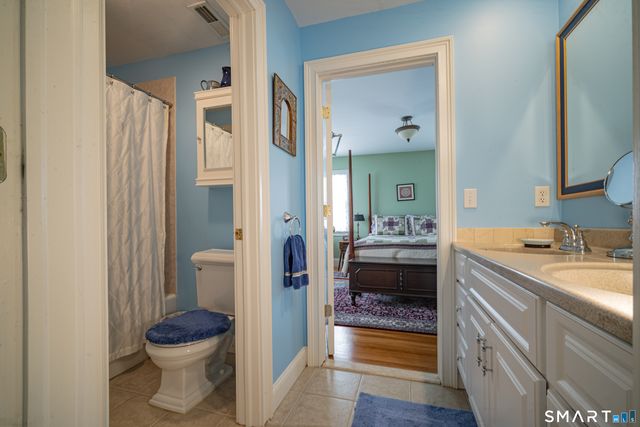 109 Long Meadow Hill Road, Brookfield, CT 06804