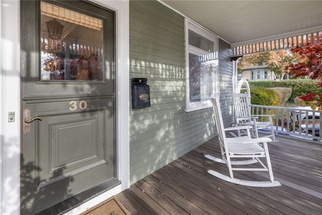 30 Bull Street, Newport, RI 02840