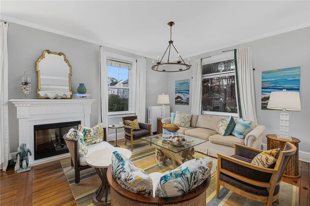 30 Bull Street, Newport, RI 02840