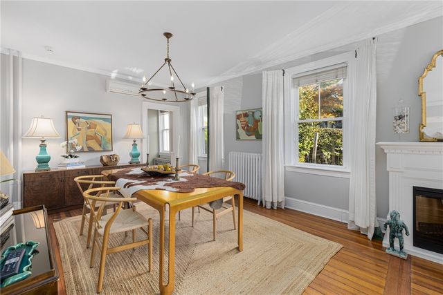 30 Bull Street, Newport, RI 02840