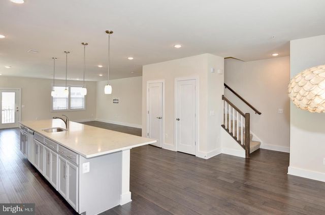 44858 TIVERTON SQ, Ashburn, VA 20147