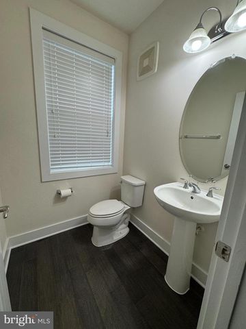 44858 TIVERTON SQ, Ashburn, VA 20147