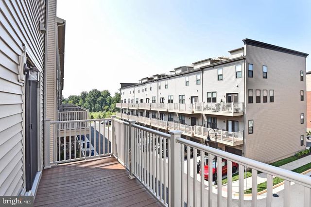 44858 TIVERTON SQ, Ashburn, VA 20147