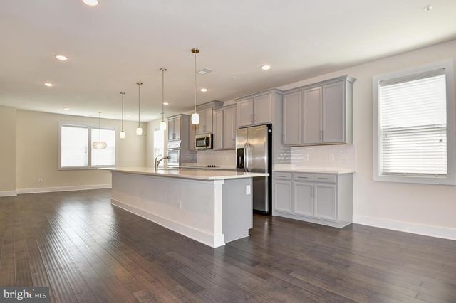 44858 TIVERTON SQ, Ashburn, VA 20147