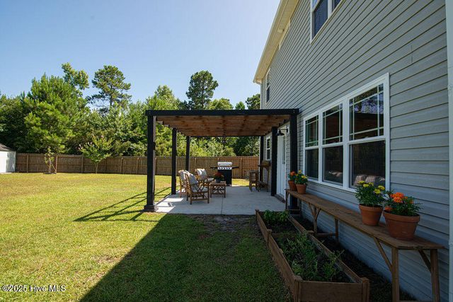 704 Mooring Court, Sneads Ferry, NC 28460