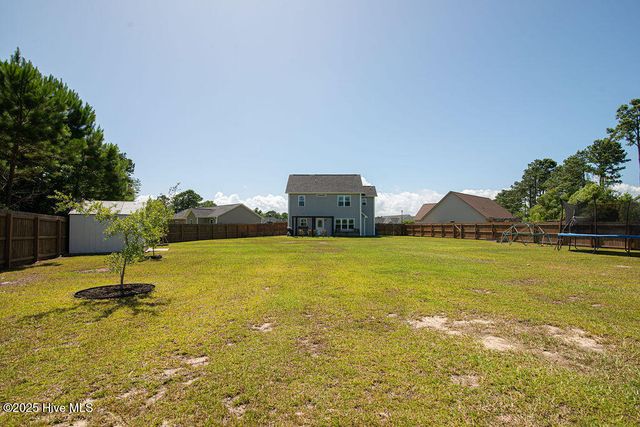 704 Mooring Court, Sneads Ferry, NC 28460