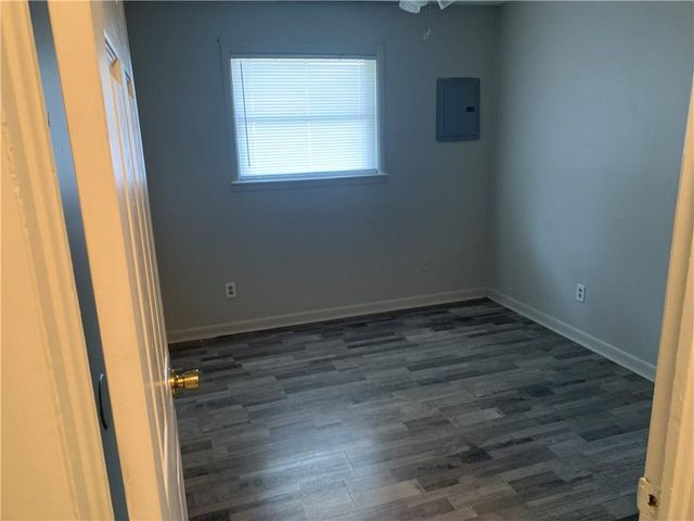 304 Lee Street W, Chickasaw, AL 36611