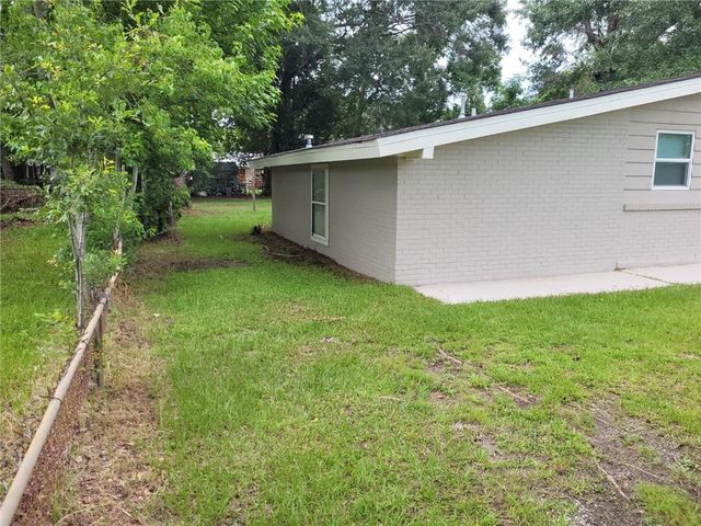 304 Lee Street W, Chickasaw, AL 36611