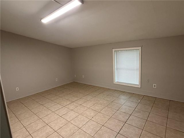 304 Lee Street W, Chickasaw, AL 36611
