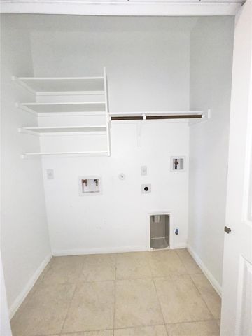 363 Eagle Brook LN, Buda, TX 78610