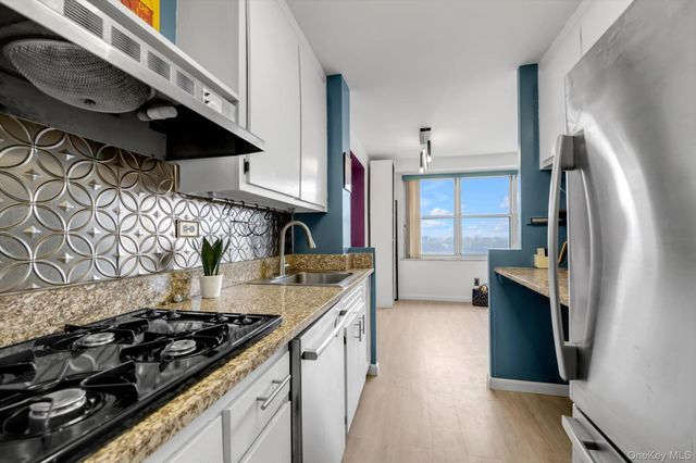 555 Kappock Street 26U, Bronx, NY 10463
