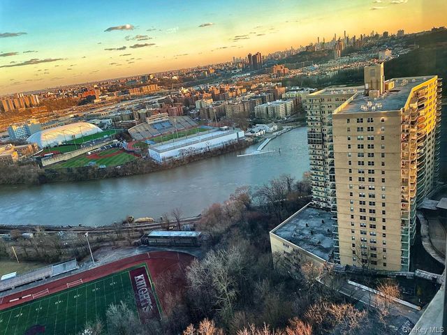 555 Kappock Street 26U, Bronx, NY 10463