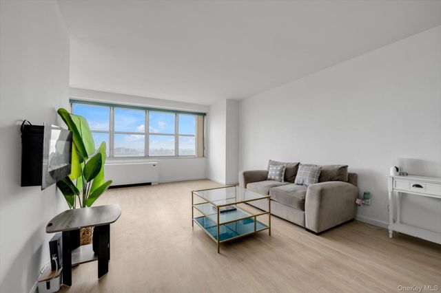 555 Kappock Street 26U, Bronx, NY 10463