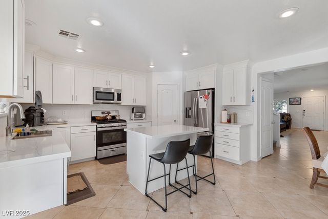 6717 Yellowhammer Place, North Las Vegas, NV 89084