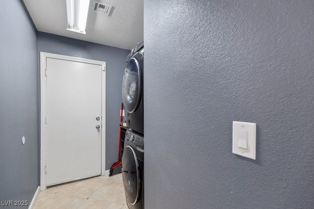 6717 Yellowhammer Place, North Las Vegas, NV 89084