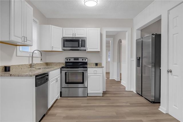 1683 Candler Rd, Decatur, GA 30032