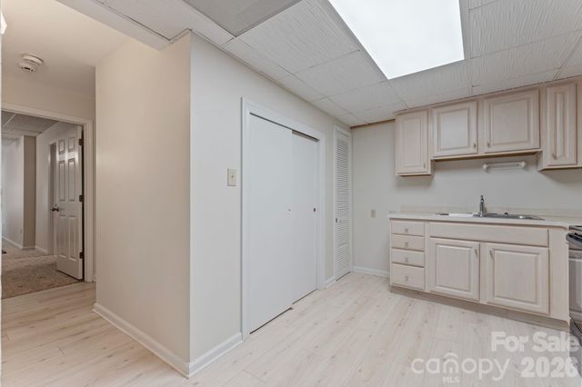 5351 Murrayhill Road, Charlotte, NC 28210