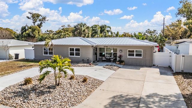3766 24TH AVENUE N, St Petersburg, FL 33713