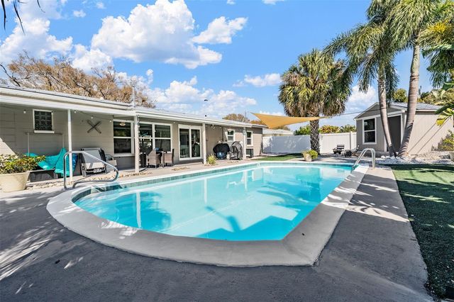 3766 24TH AVENUE N, St Petersburg, FL 33713