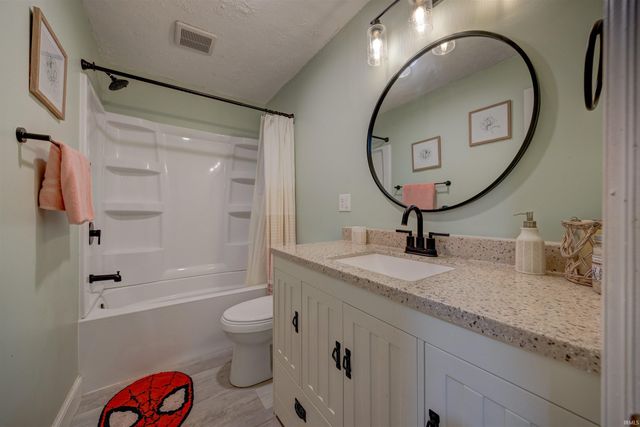 1200 S 3rd Street, Boonville, IN 47601