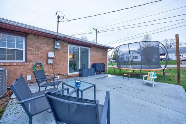 1200 S 3rd Street, Boonville, IN 47601