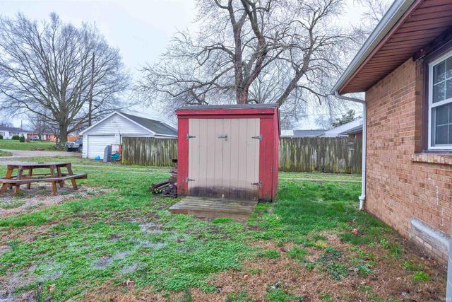 1200 S 3rd Street, Boonville, IN 47601