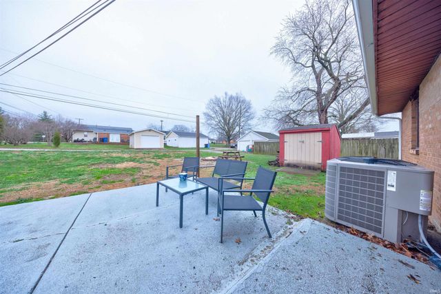 1200 S 3rd Street, Boonville, IN 47601