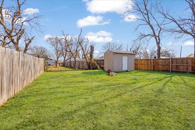 307 N Carter, Howe, TX 75459