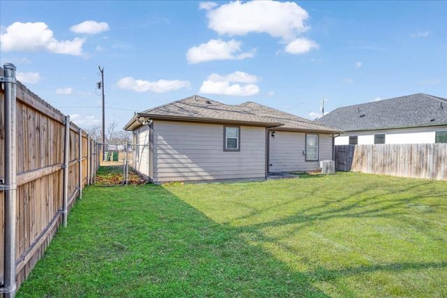 307 N Carter, Howe, TX 75459
