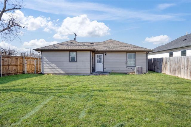 307 N Carter, Howe, TX 75459